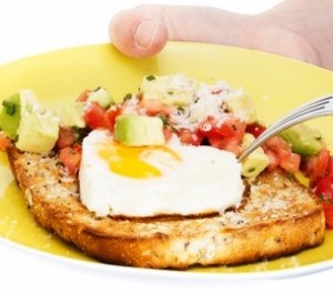 صبحانه با تخم مرغ و سالسا