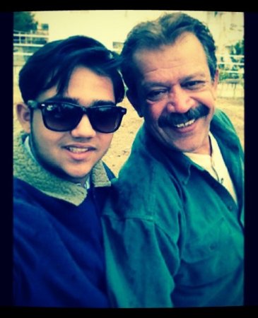 حسن پور شیرازی بازیگر سینما و تلویزیون در کنار پسرش