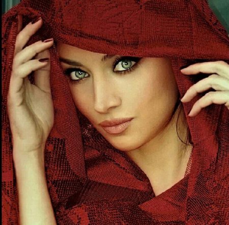 بیوگرافی و عکسهای شقایق ثامن (مدل ایرانی)