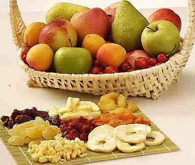 خوردن میوه خشک مناسب برای همه اقشار